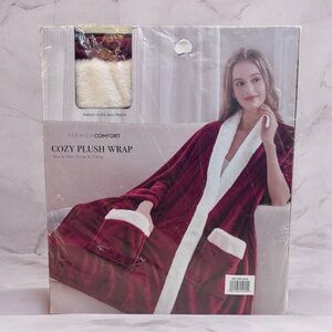 Macy’s Cozy Plush Wrap Robe Throw 50"x70" Red Merlot Faux Fur White Trim NWT